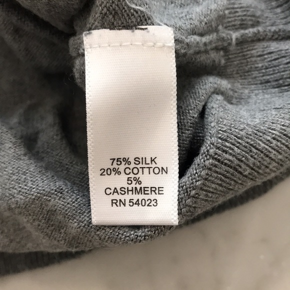 Banana Republic gray sweater XL luxury blend - Picture 4 of 4